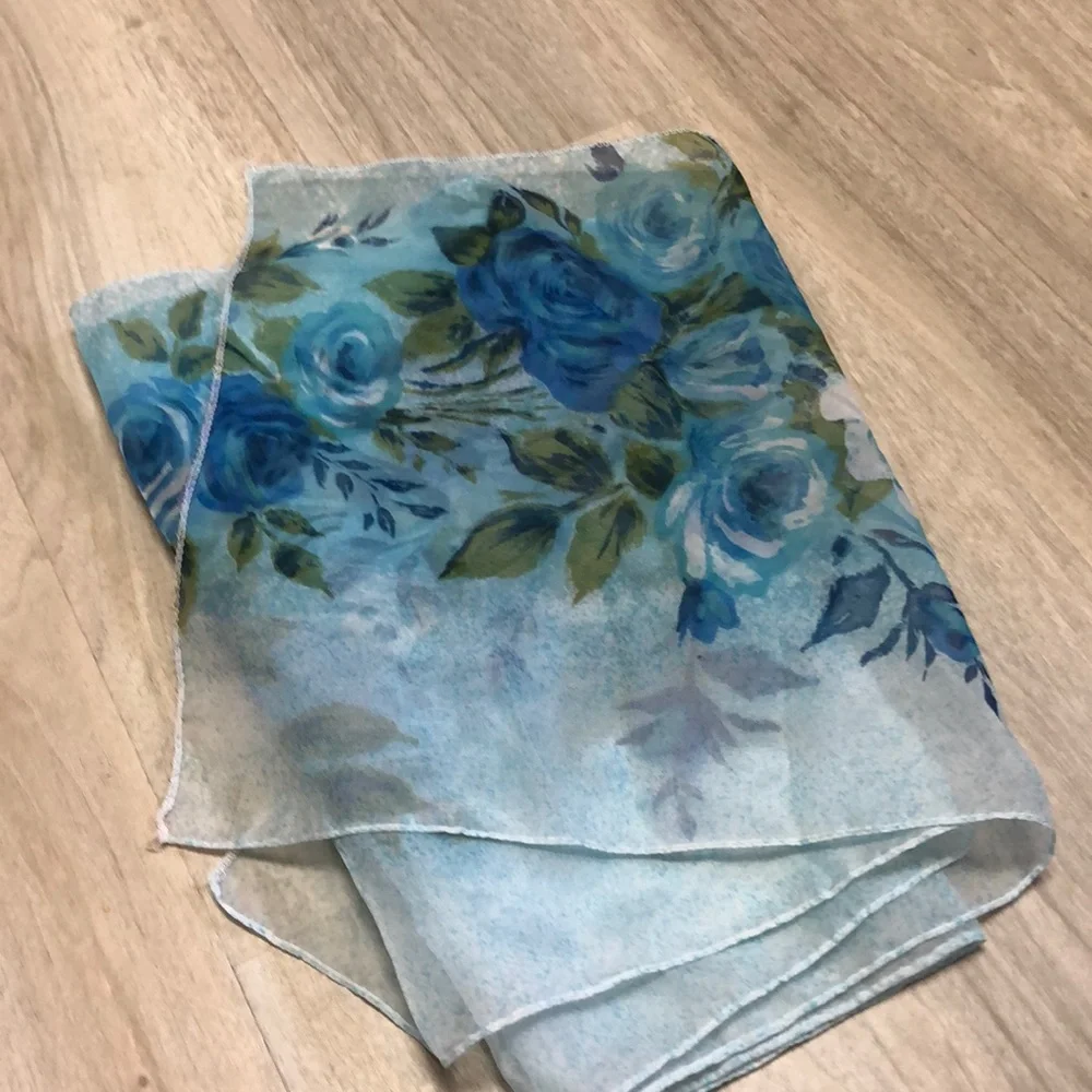VTG Blue Floral scarf